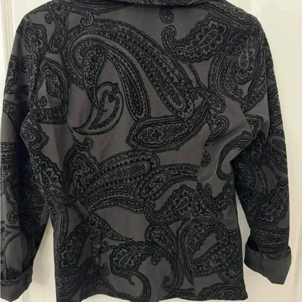 Chico’s Zenergy Velvet Detail Jacket S/M - Picture 8 of 8